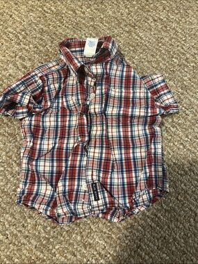 Old Navy Red White and Navy Plaid Short-Sleeve Button-Down Shirt